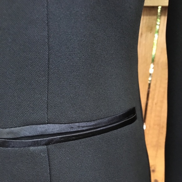 Cignal Black Single Breasted Fitted Blazer EUC - Picture 7 of 8